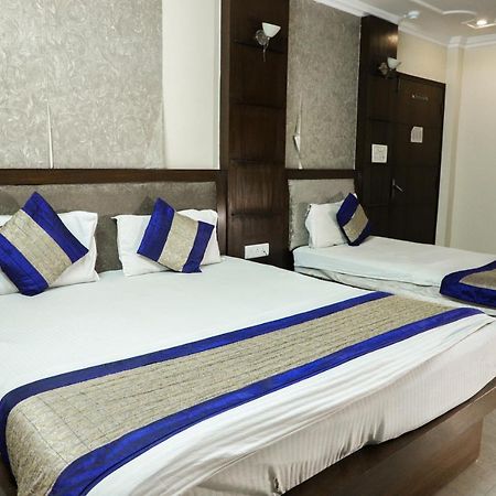 Hotel Centra Inn Új-Delhi Kültér fotó