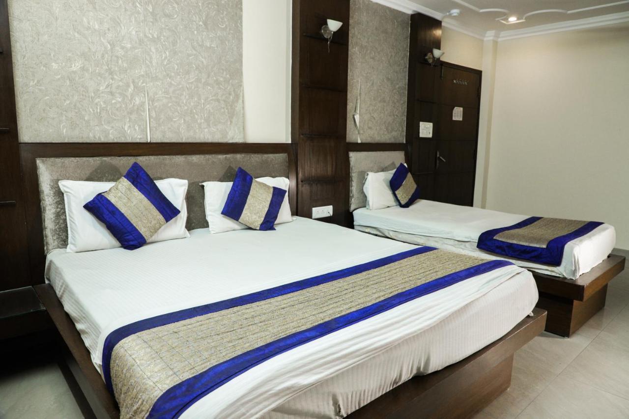Hotel Centra Inn Új-Delhi Kültér fotó