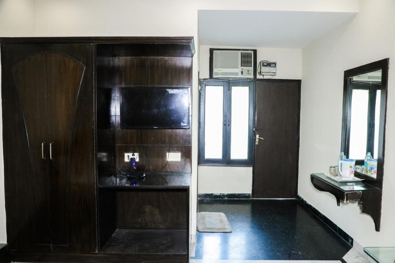 Hotel Centra Inn Új-Delhi Kültér fotó